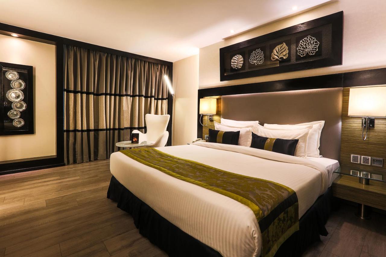מומביי The Empresa Hotel מראה חיצוני תמונה