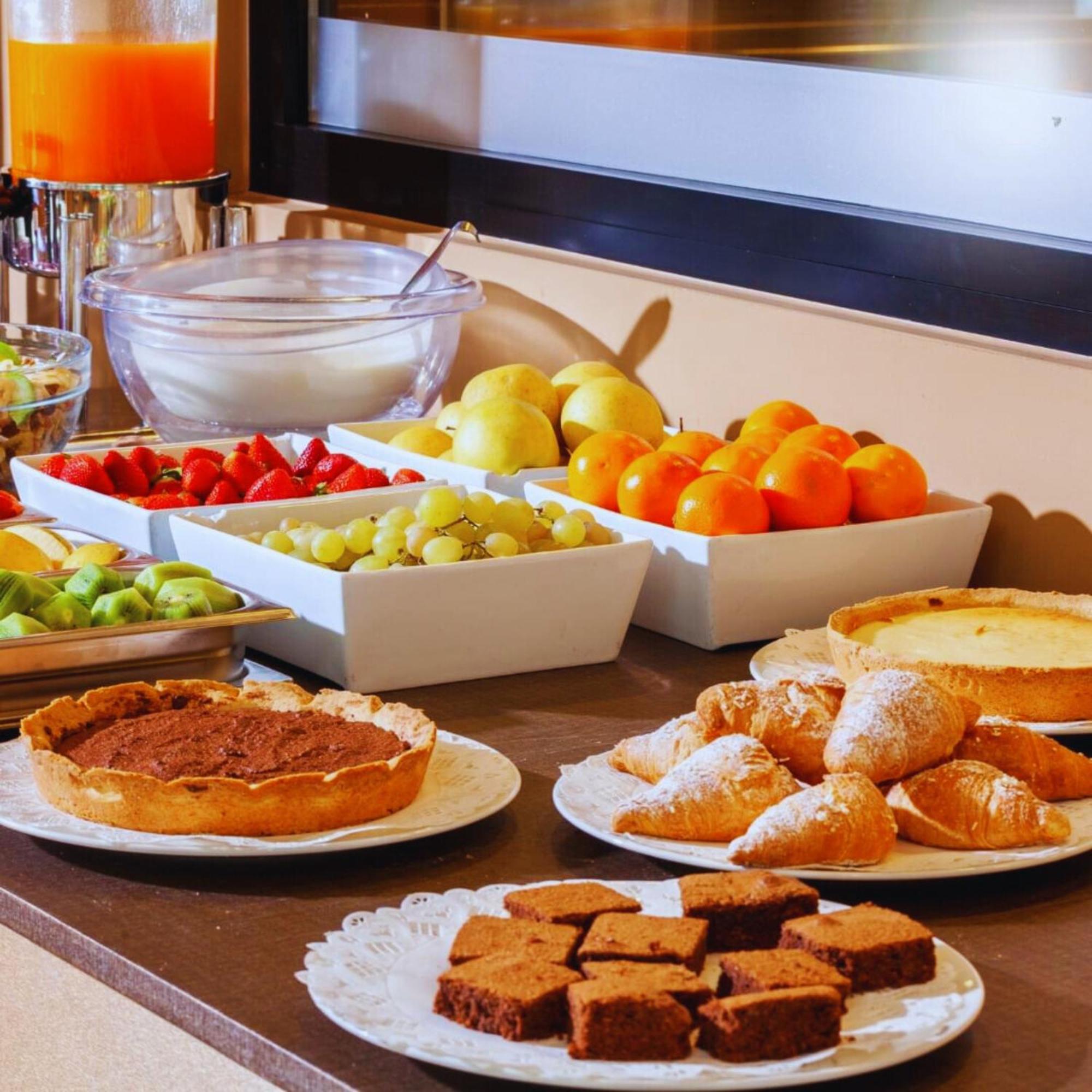 מומביי The Empresa Hotel מראה חיצוני תמונה