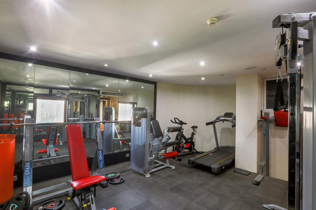 מומביי The Empresa Hotel מראה חיצוני תמונה