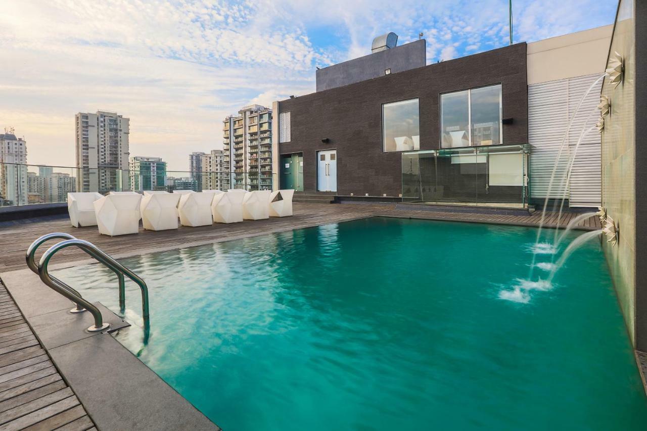 מומביי The Empresa Hotel מראה חיצוני תמונה